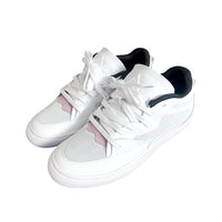 SKY WHITE