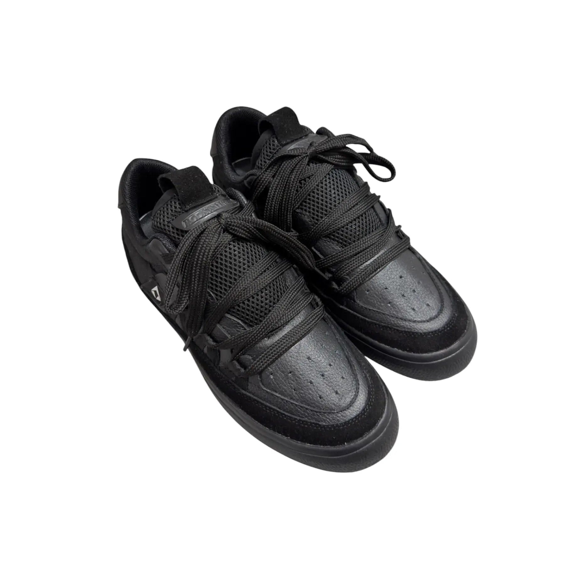 EXO 02 BLACK